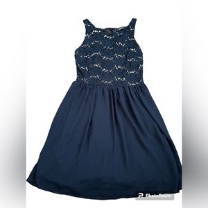 EUC Speechless Juniors Sequined & Flowy Formal Navy Sleeveless Dress - Size 9